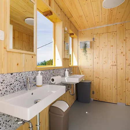 Holiday home Glamping Slavica Dramlje