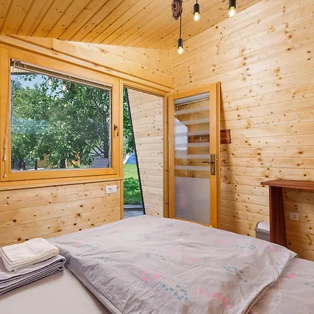 Holiday home Glamping Slavica Dramlje