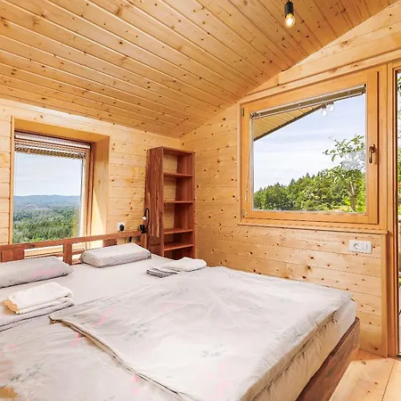 Holiday home Glamping Slavica Dramlje