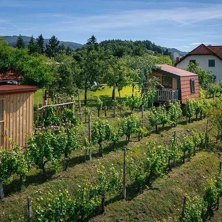 Holiday home Glamping Slavica Dramlje